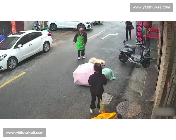 骑行男子路边歇息遇蹊跷：陌生女子强行推车被阻